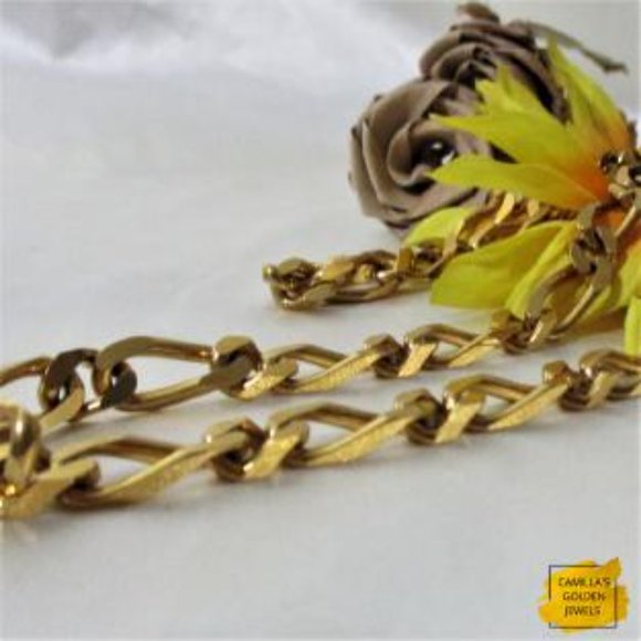 Monet Chain-Linked Necklace - Picture 5 of 6